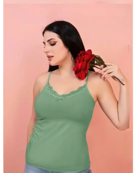 Omarı Şık Dantel Detaylı Yeşil İp Askılı Atlet