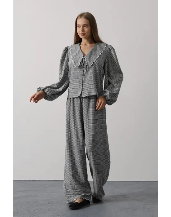 Omarı İşlemeli Bebe Yakalı Pantolon Takımı - Siyah Şıklık