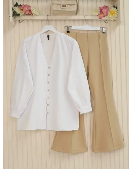 Omarı Modern ve Rahat Bej Likralı Pantolon