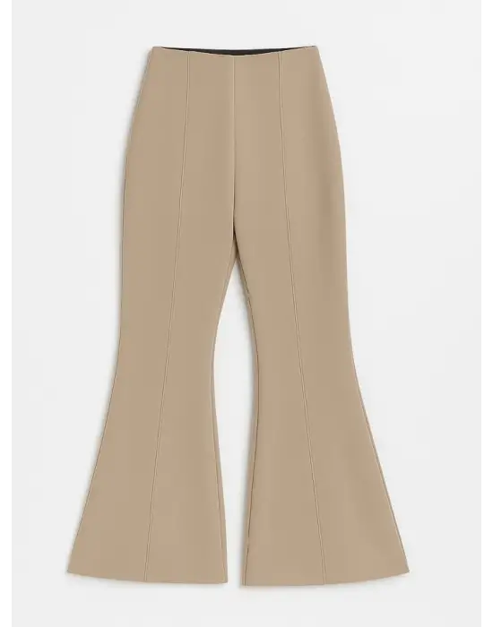 Omarı Modern ve Rahat Bej Likralı Pantolon