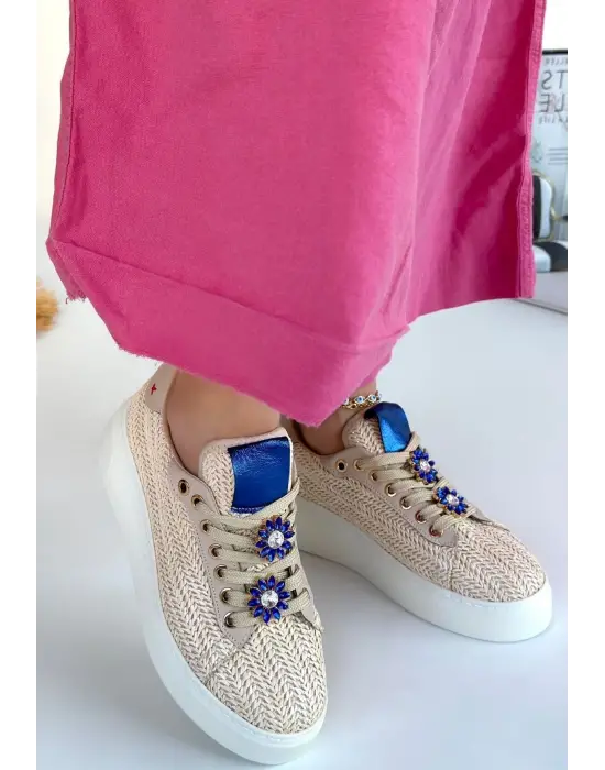 Omarı Hafif ve Şık Hasır Dokumalı Spor Ayakkabı