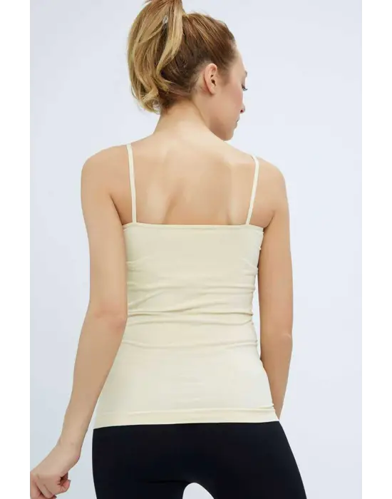 Omarı İz Yapmayan Uzun Ten Atlet