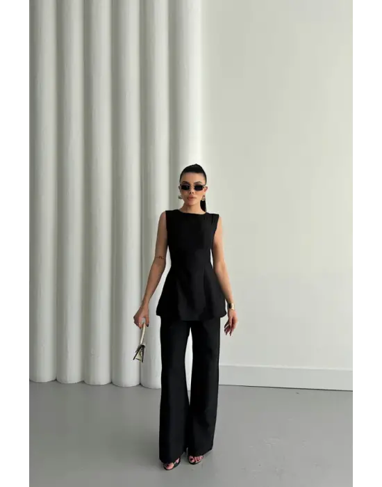 Omarı Yaz Gecelerinin Şıklığı: Siyah Jakar Keten Kolsuz Takım