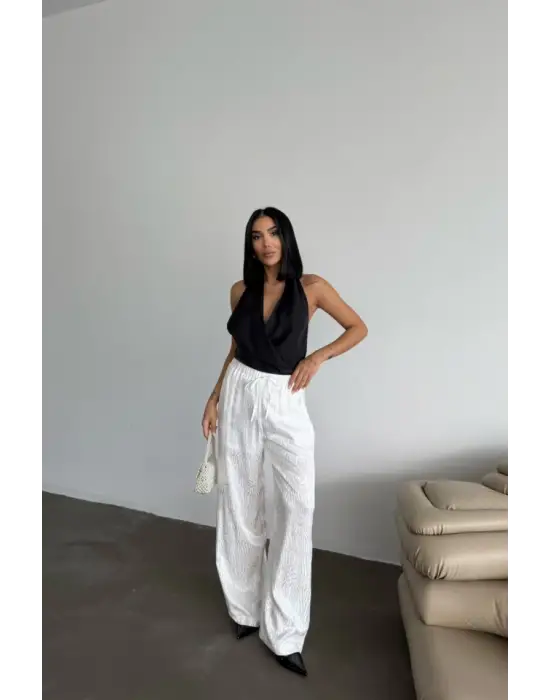 Omarı Elegan Jakar Dokulu Beyaz Pantolon