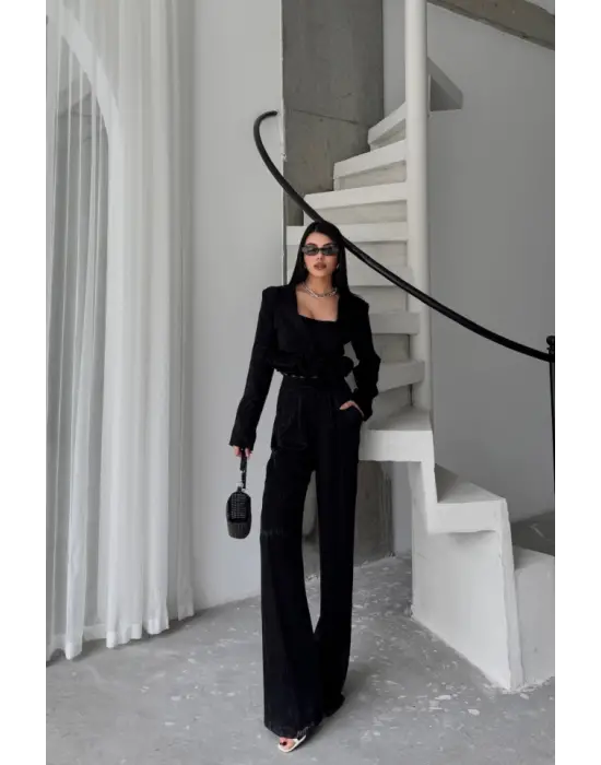Omarı Tasarım Detaylı Takım Siyah - Jakarlı Bluzlu Ceket Pantolon Bluz