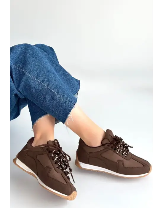 Jeat Kahverengi  Nubuk Bağcıklı Spor Ayakkabı