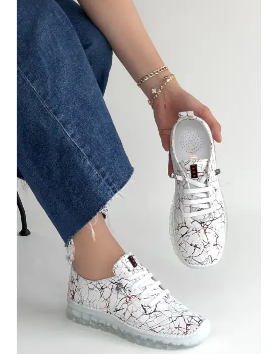 Jiten Beyaz Desenli Deri Bağcıklı Spor Ayakkabı