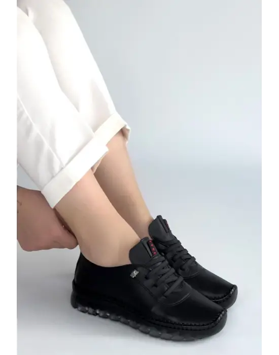 Jiten Siyah Deri Bağcıklı Spor QAyakkabı