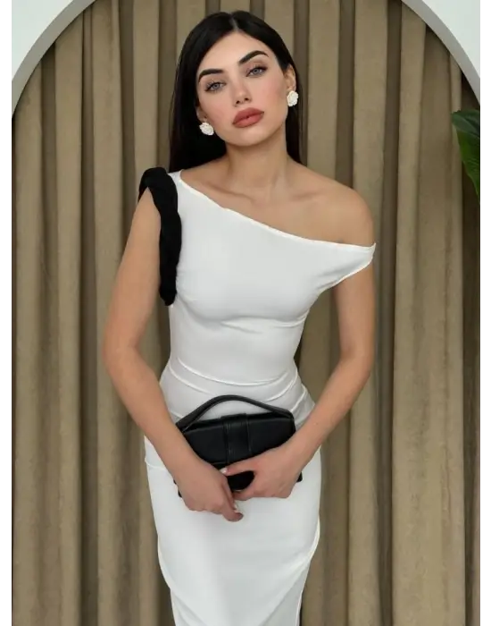 Jovani Omuz Detaylı Elbise
