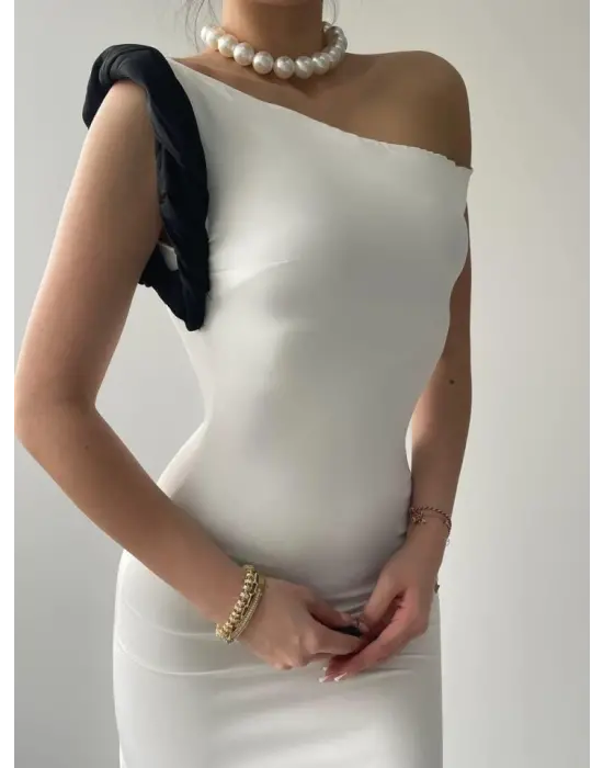 Jovani Omuz Detaylı Elbise