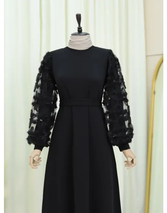 Omarı Zarif Siyah Tül Kollu Elbise