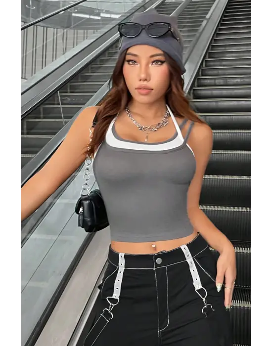 Omarı Antrasit Gri Beyaz Çapraz Askılı Crop Top Bluz