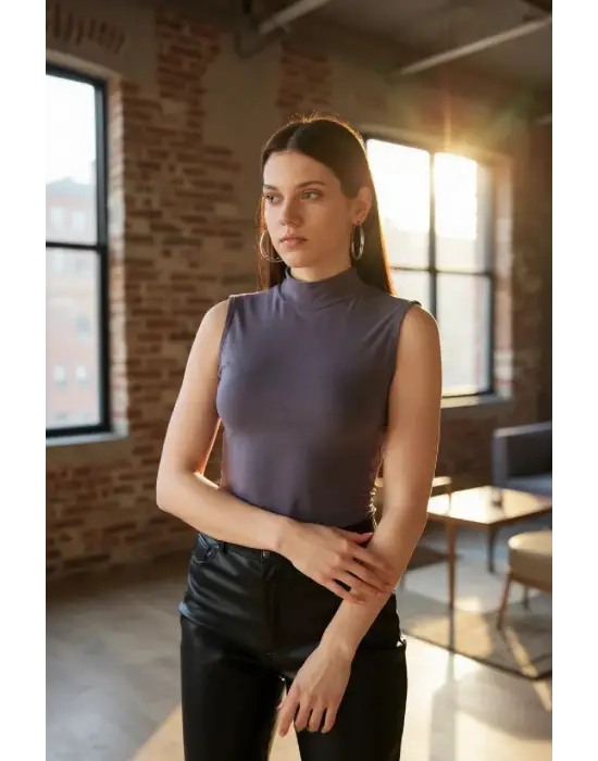 Kadın Antrasit Gri Kolsuz Balıkçı Yaka Basic Bluz