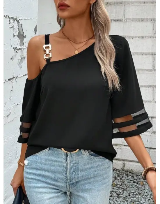 Kadın Askılı Asimetrik Kesim Kol Ve Yaka Kolda Tül Ve Aksesuar Detaylı Janjan Krep Bluz