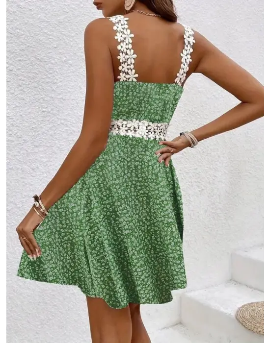 Omarı Dantel Yakalı Çiçek Desenli Supreme Elbise