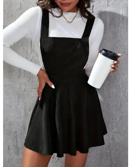 Kadın Askılı Sırttan çapraz Detaylı Kısa Kiloş Kadife Mini Elbise