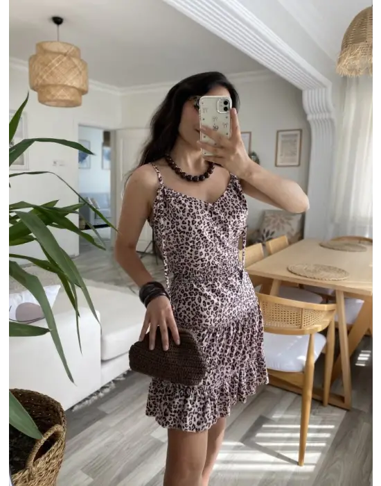 Omarı Trendy Leopar Desenli Beli Pileli Eteğe Sahip V Yaka Elbise
