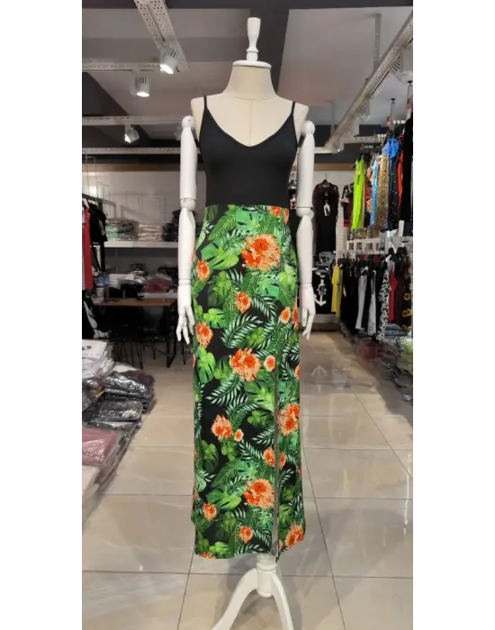 Kadın Askılı V Yaka Eteği Dijital Baskılı çiçek Desenli Yırtmaçlı Mikro Kumaş Elbise