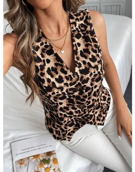 Kadın Askılı V Yakalı önden Düğmeli Leopar Desenli Atlas Ceket