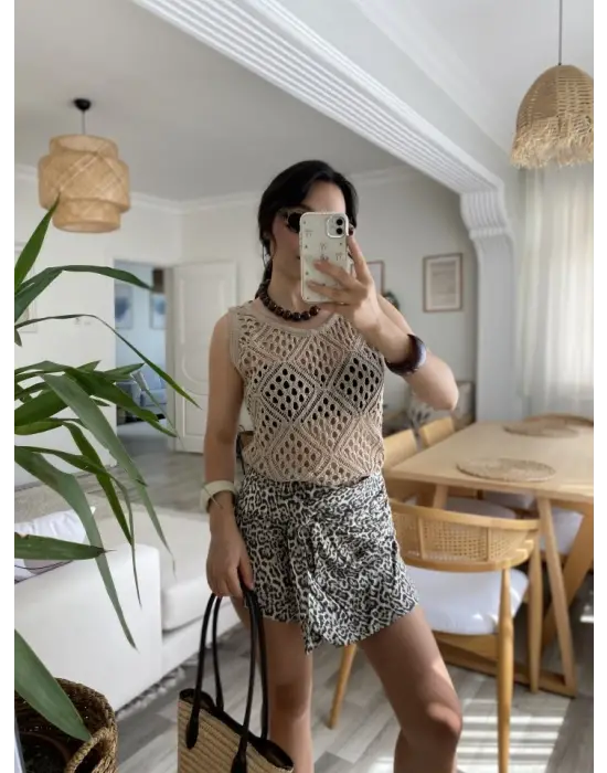 Kadın Askılı Yuvarlak Yaka Geometrik Desenli Triko Bluz