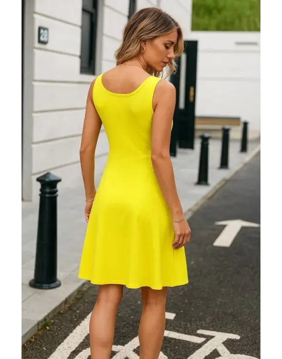 Omarı Kadın Yuvarlak Yaka Kısa Elbise