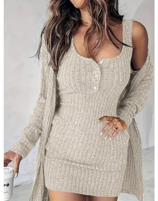 Kadın Askılı Yuvarlak Yakalı önü Düğmeli şardonlu Kaşkorse Mini Elbise Ve Kısa Ceket