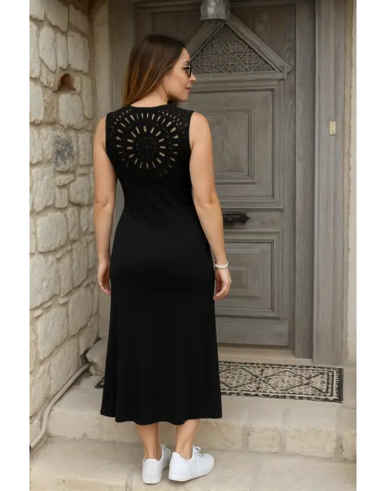 Kadın Askılı Yuvarlak Yakalı Yandan Yırtmaçlı Arkası Dantel Detaylı Viskon Elbise