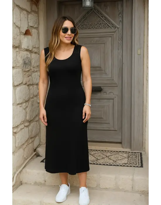 Kadın Askılı Yuvarlak Yakalı Yandan Yırtmaçlı Arkası Dantel Detaylı Viskon Elbise