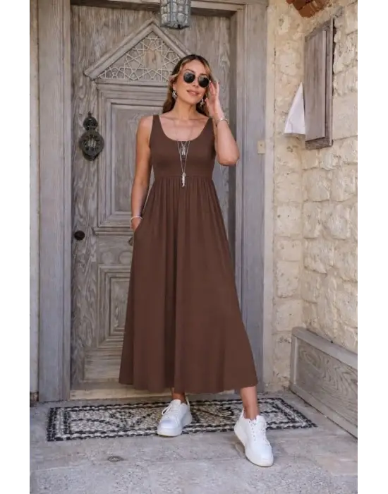 Kadın Askılı Yuvarlak Yakalı Yandan Yırtmaçlı Uzun Viskon Elbise