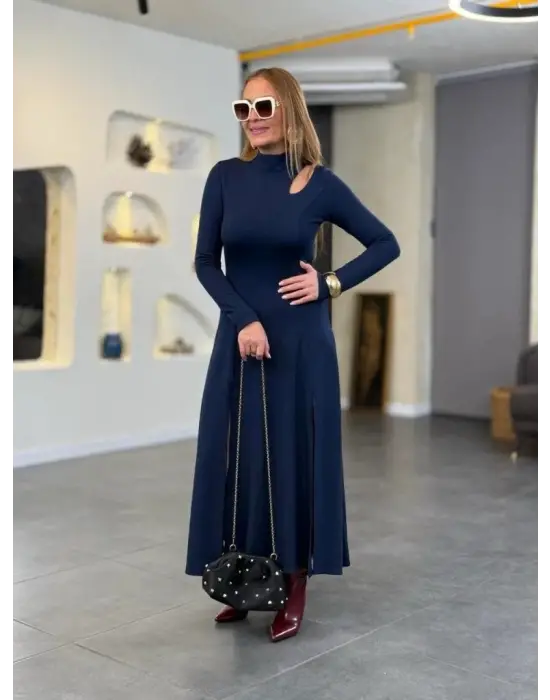 Kadın Balıkçı Yaka Damla Detaylı Yırtmaçlı Uzun Viskon Iki Iplik Maxi Elbise