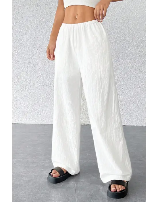 Omarı Şık ve Rahat Beyaz Geniş Paça Pantolon