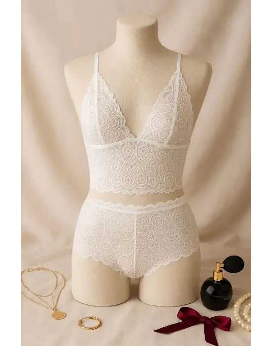 Kadın Beyaz Dantel Bralet Şort Takımı – Romantik ve Zarif İç Giyim