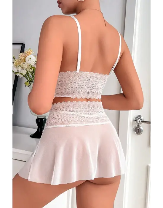 Omarı Beyaz Dantel ve Tül Detaylı Şık Gecelik Takımı