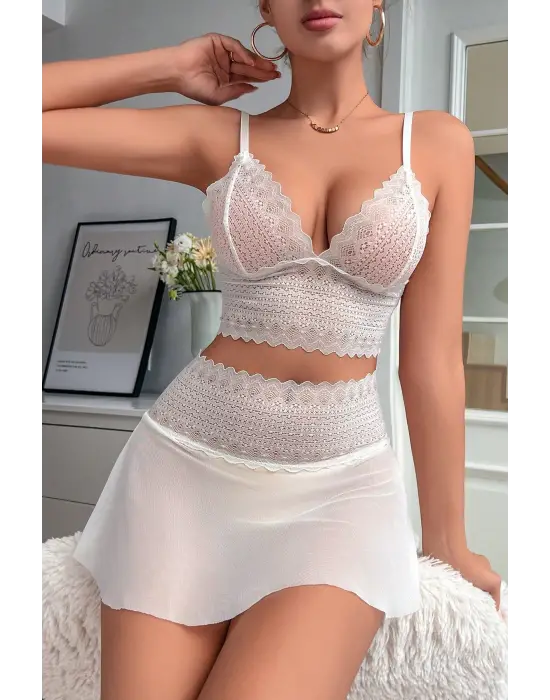 Omarı Beyaz Dantel ve Tül Detaylı Şık Gecelik Takımı