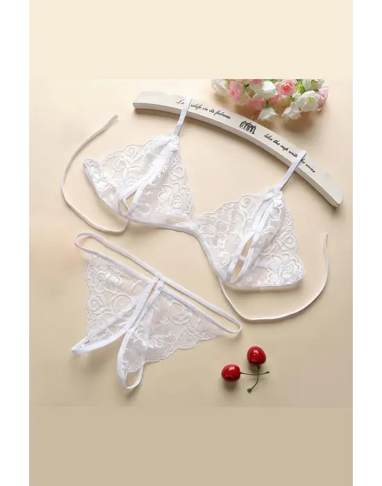 Omarı Beyaz Dantelli Kadın İç Giyim Takımı