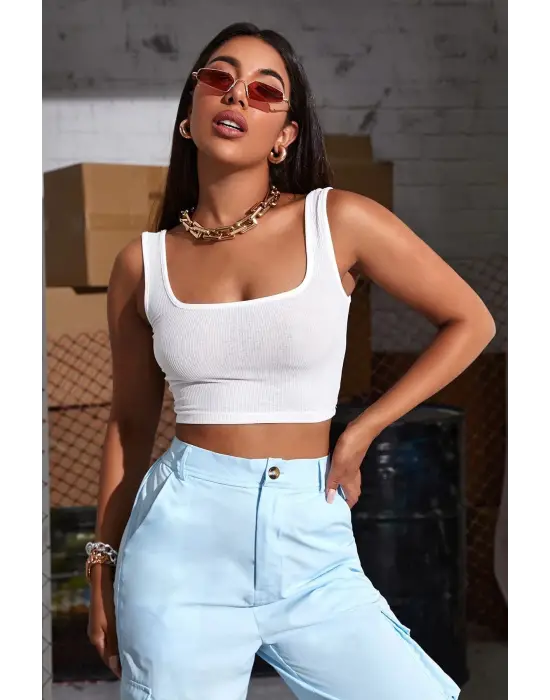 Omarı Beyaz Kalın Askılı Crop Top Büstiyer - Yazın Şıklığına Adım Atın!