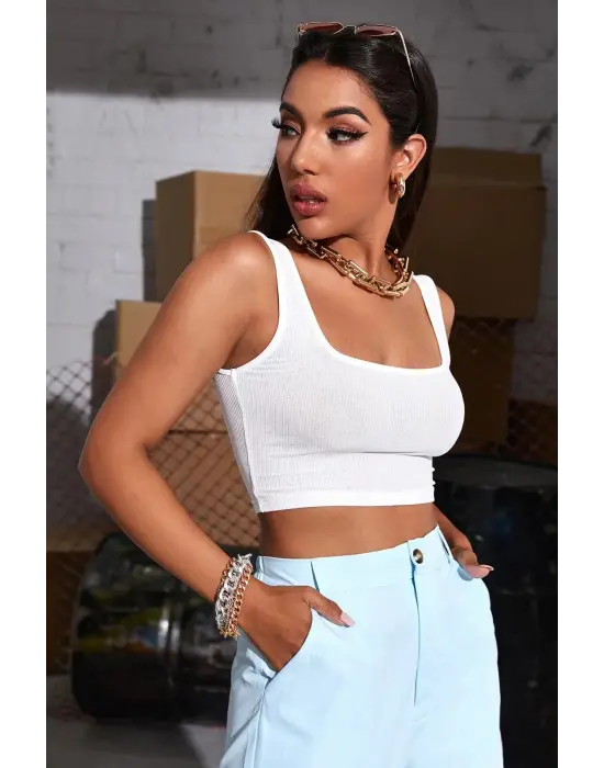 Omarı Beyaz Kalın Askılı Crop Top Büstiyer - Yazın Şıklığına Adım Atın!