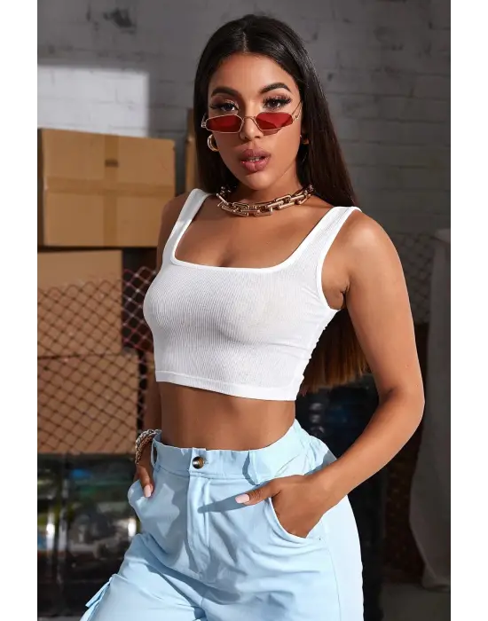 Omarı Beyaz Kalın Askılı Crop Top Büstiyer - Yazın Şıklığına Adım Atın!