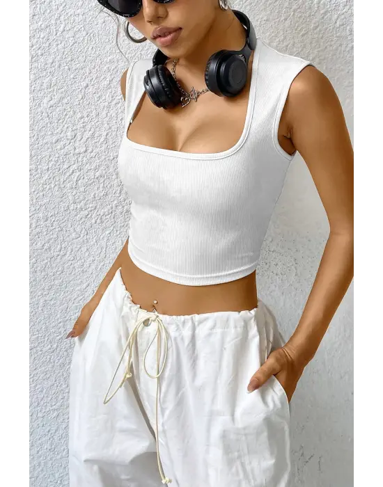 Omarı Beyaz Kare Yaka Kalın Omuz Detaylı Crop Top Bluz