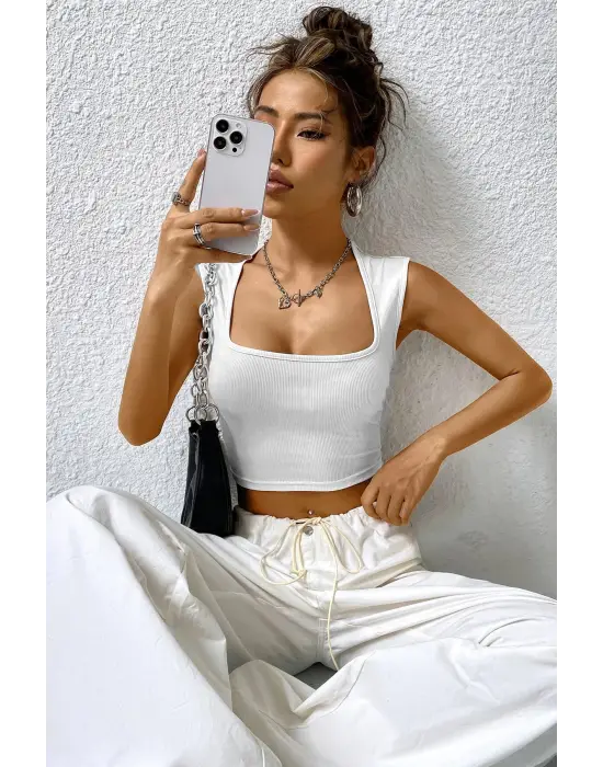 Omarı Beyaz Kare Yaka Kalın Omuz Detaylı Crop Top Bluz