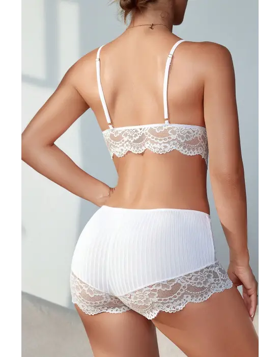 Omarı İnce Detaylı Dantel Gecelik Takım