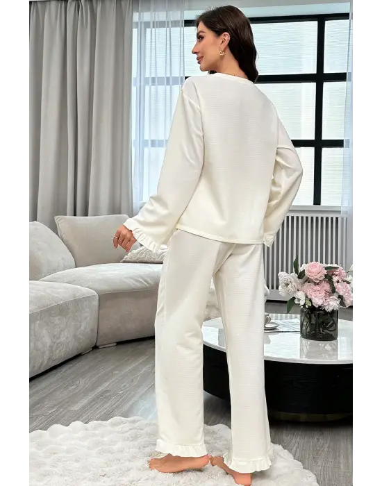 Kadın Beyaz Önden Bağlamalı Kolu ve Paçası Fırfır Detaylı Uzun Kollu Pijama Takımı