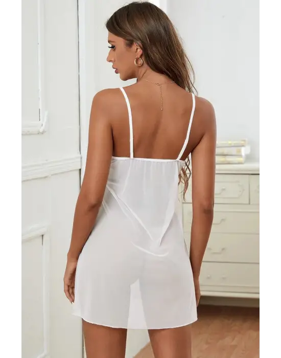 Omarı Beyaz Dantel Detaylı V Yaka Gecelik