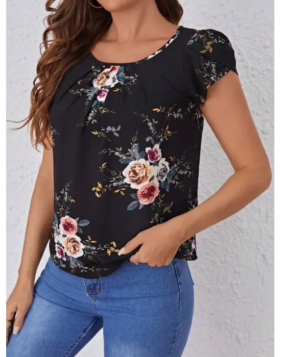 Omarı Şık Çiçek Desenli Kadın Kısa Kollu Bluz