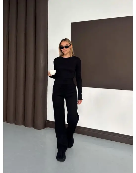 Kadın Bisiklet Yaka Parmak Geçme Detay Uzun Kollu Bluz Ve Pantolon Ikili Takım