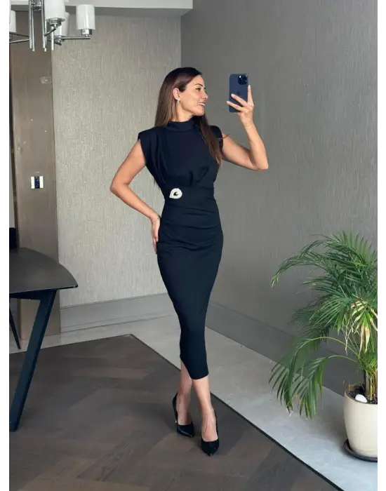 Kadın Bisiklet Yaka Vatkalı Broş Detay Kısa Kol Midi Boy Elbise