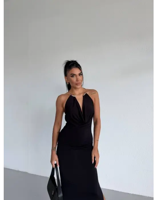 Kadın Boyun Aksesuarlı Halter Yaka Maxi Boy Sandy Kumaş Elbise