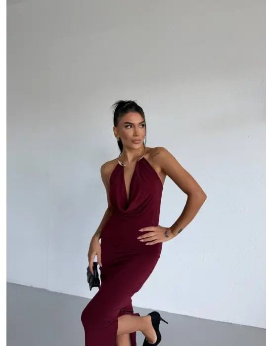 Kadın Boyun Aksesuarlı Halter Yaka Maxi Boy Sandy Kumaş Elbise
