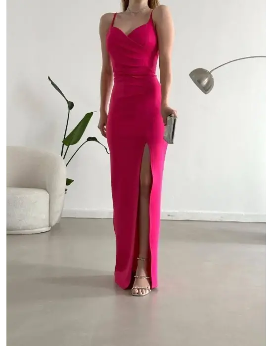 Kadın Dalgıç Kumaş Askılı Yırtmaç Detaylı V Yaka Maxi Boy Elbise