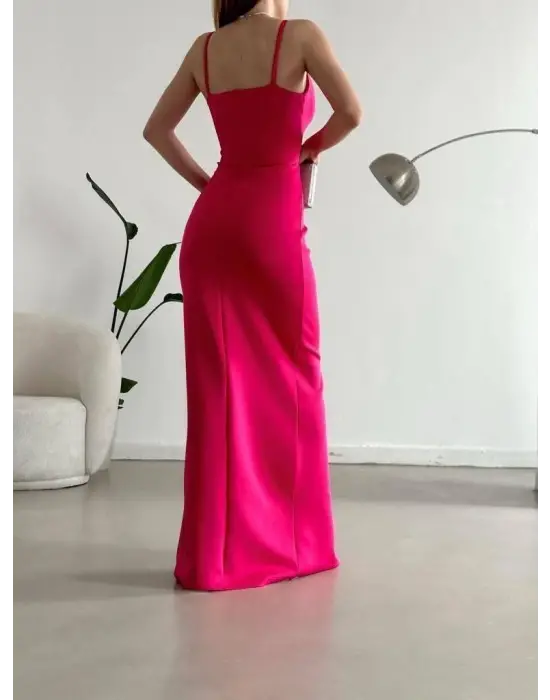 Kadın Dalgıç Kumaş Askılı Yırtmaç Detaylı V Yaka Maxi Boy Elbise